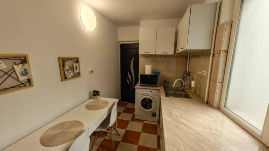 Apartament cu 2 camere decomandat în Tineretului