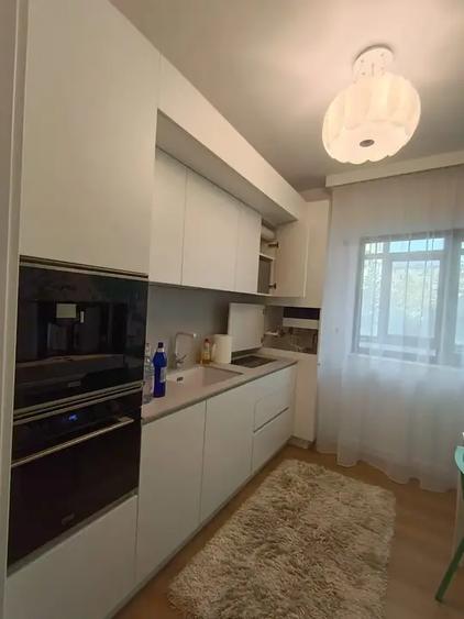 Apartament cu 2 camere decomandat, mobilat în Vitan Mall