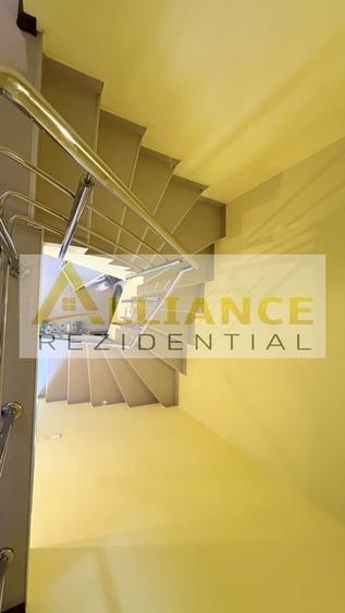 Duplex - 4 camere - 2 bai - 258mp teren - 21