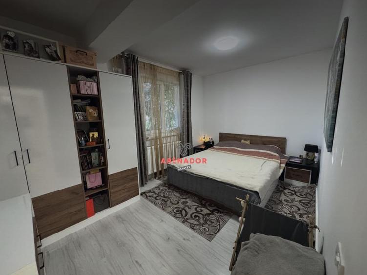 Apartament cu 3 camere, mobilat în Titan