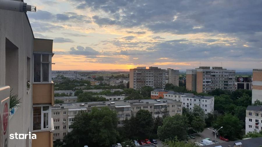 Apartament cu 2 camere decomandat în Vest