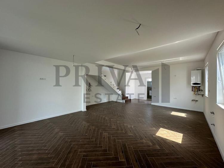 Duplex cu 4 camere cu Canalizare în Moșnița Nouă