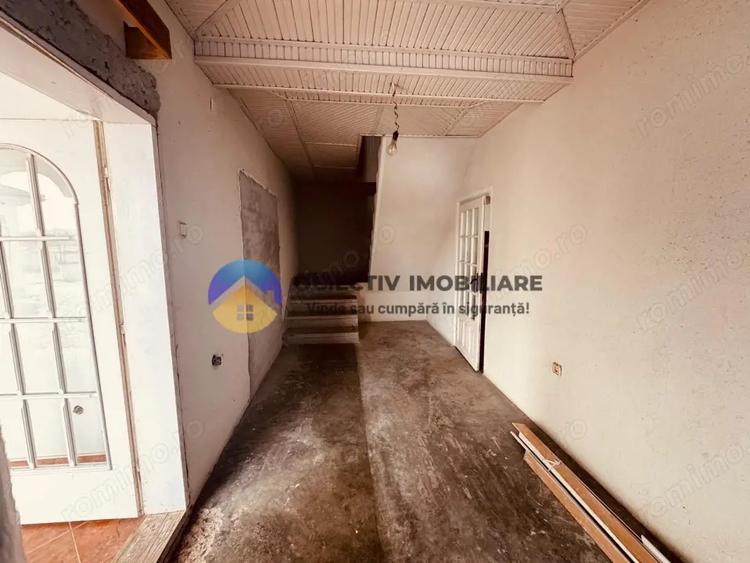 Casă cu 6 camere cu Teren 3683 Mp în Agapia