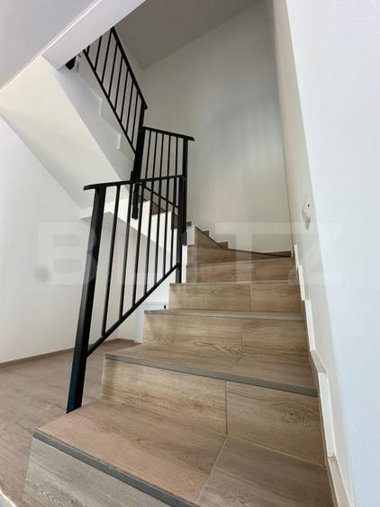 Duplex cu 5 camere cu Teren 220 Mp în Tărlungeni