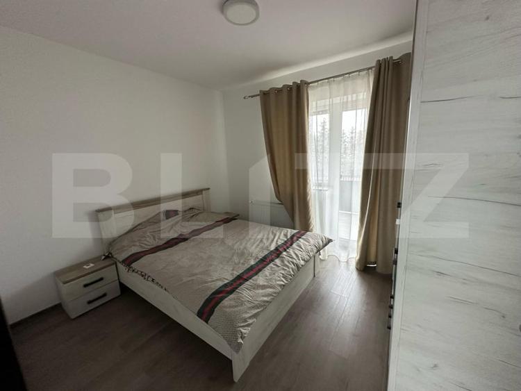 Apartament cu 3 camere semidecomandat, mobilat în Viișoara