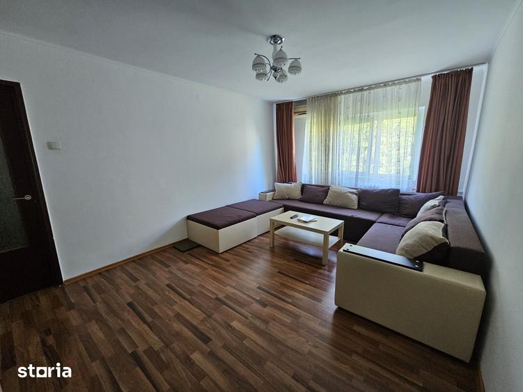 Apartament cu 3 camere decomandat în Militari