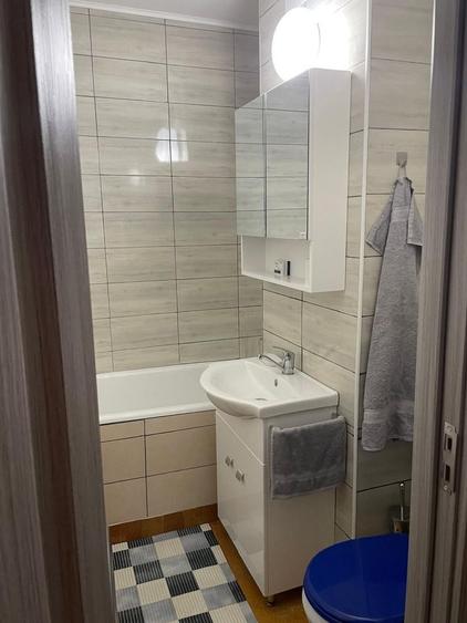 Apartament cu 3 camere decomandat, mobilat în Vatra Luminoasă
