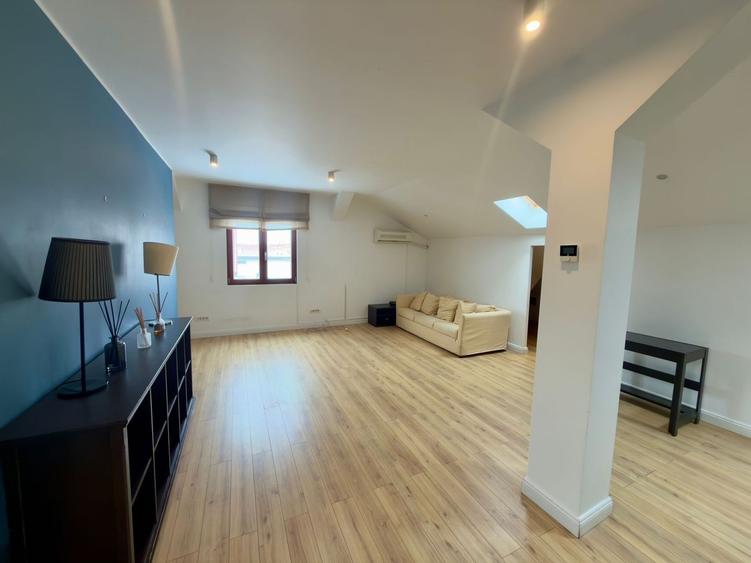 Duplex cu 5 camere cu Canalizare în Pipera