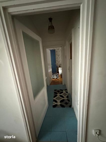 Apartament cu 3 camere semidecomandat în Giulești