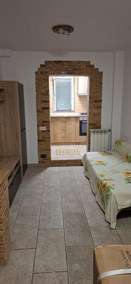 Apartament cu 3 camere decomandat în Nicolina