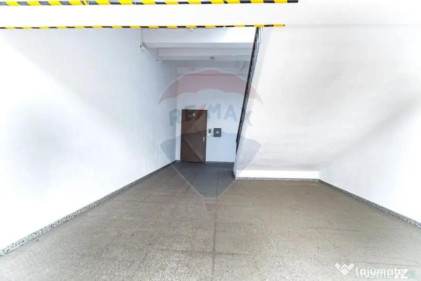 Spațiu comercial, de 448 mp, în 13 Decembrie