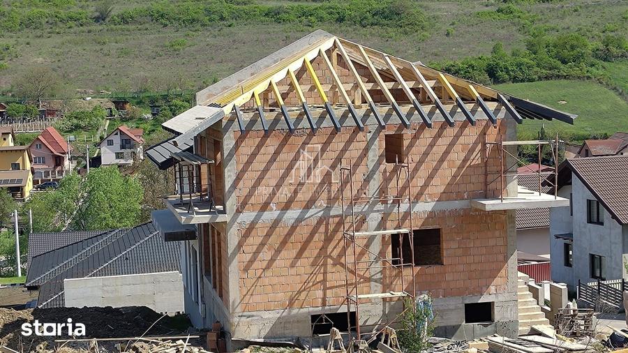 Casă cu 4 camere cu Teren 325 Mp în Sâncraiu de Mureș