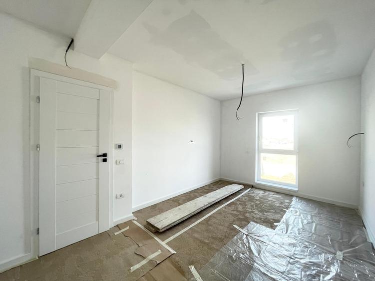 Duplex cu 5 camere cu Teren 352.5 Mp în Moșnița Nouă