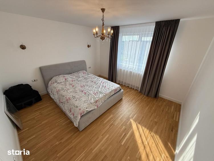 Apartament cu 3 camere decomandat în Valea Borcutului