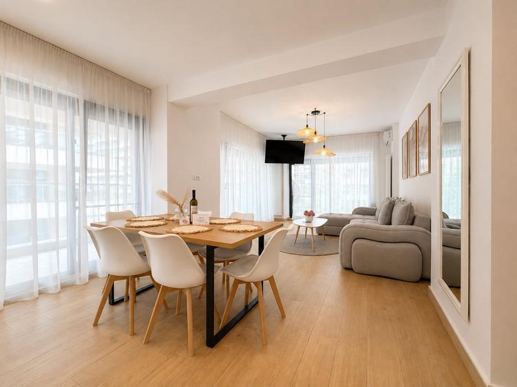 Apartament cu 3 camere decomandat în Nord