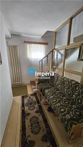 Casă individuală cu 3 camere cu Canalizare în Copou