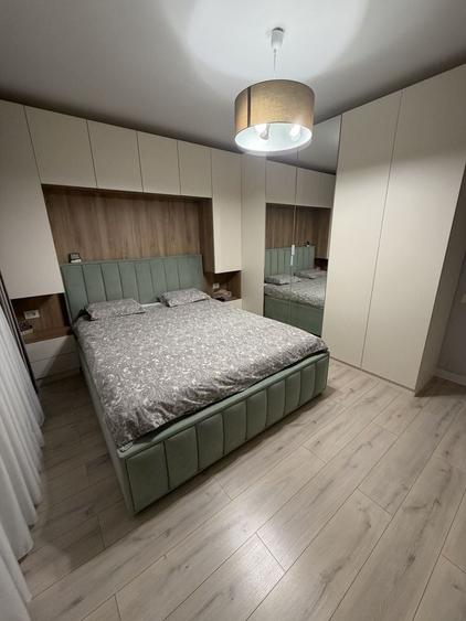 Apartament cu 3 camere decomandat în Vitan