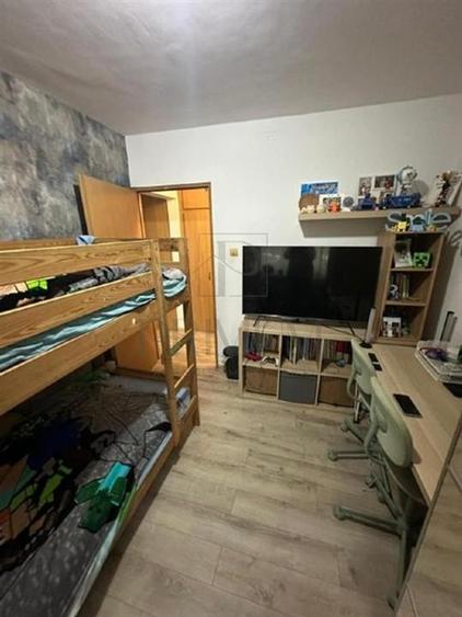 GIROCULUI - PARTER - 3 CAMERE - 2 BAI - CENTRALA PROPRIE - CLIMA - BOXA - 11