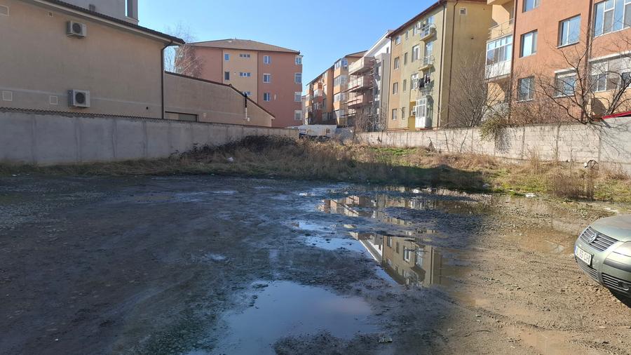 Teren Construcții intravilan de 840 mp, în Kamsas