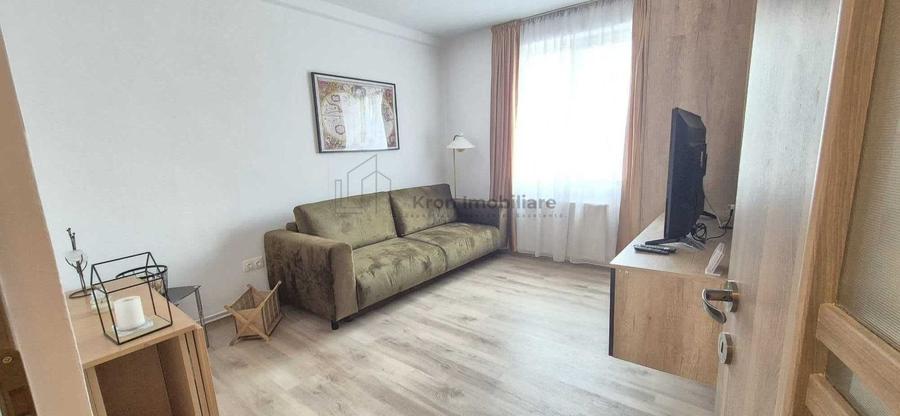 Apartament cu 2 camere decomandat, mobilat în Central
