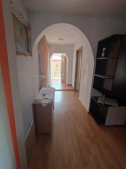 Casă individuală cu 3 camere cu Teren 300 Mp în Inel I