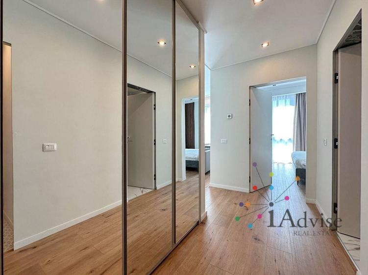Apartament cu 2 camere decomandat, mobilat în Central