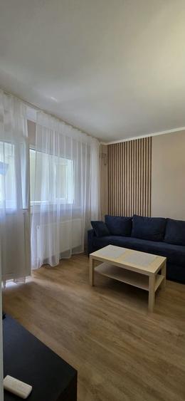 Apartament cu 2 camere semidecomandat, mobilat în P-ța Reșița