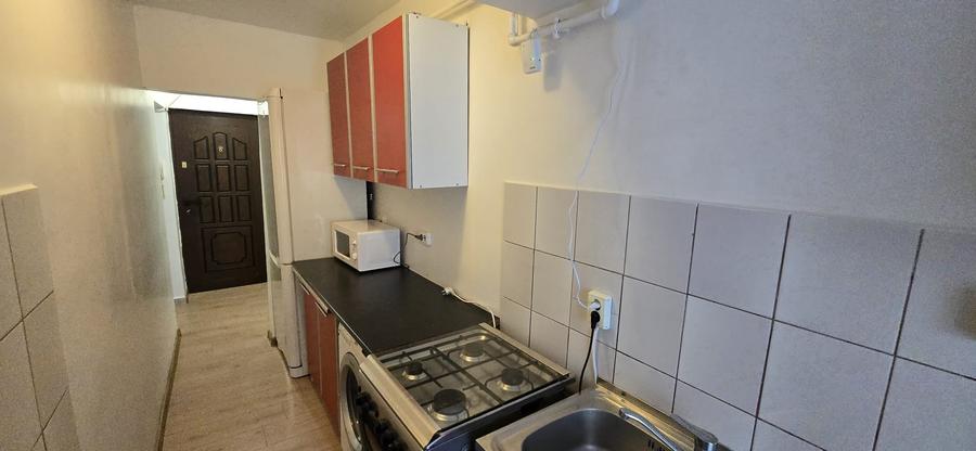 Garsonieră decomandată în Lujerului