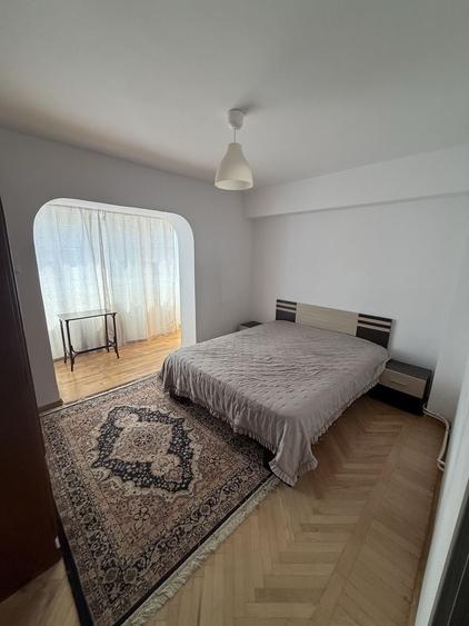 Apartament cu 3 camere decomandat în Dosu Bricii