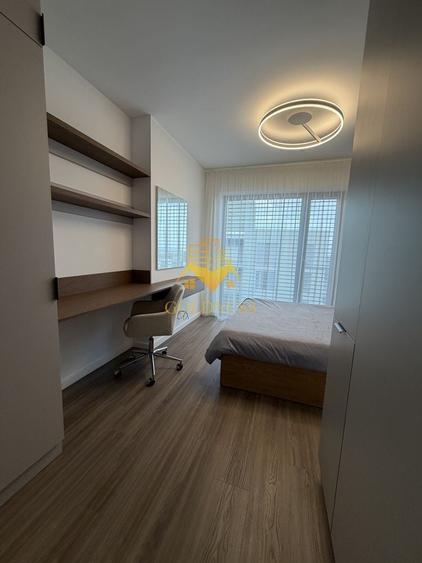 Apartament cu 2 camere semidecomandat, mobilat în Semicentral