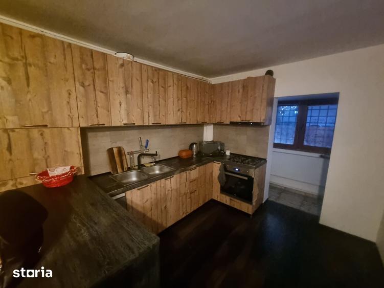 Apartament cu 2 camere decomandat în CET
