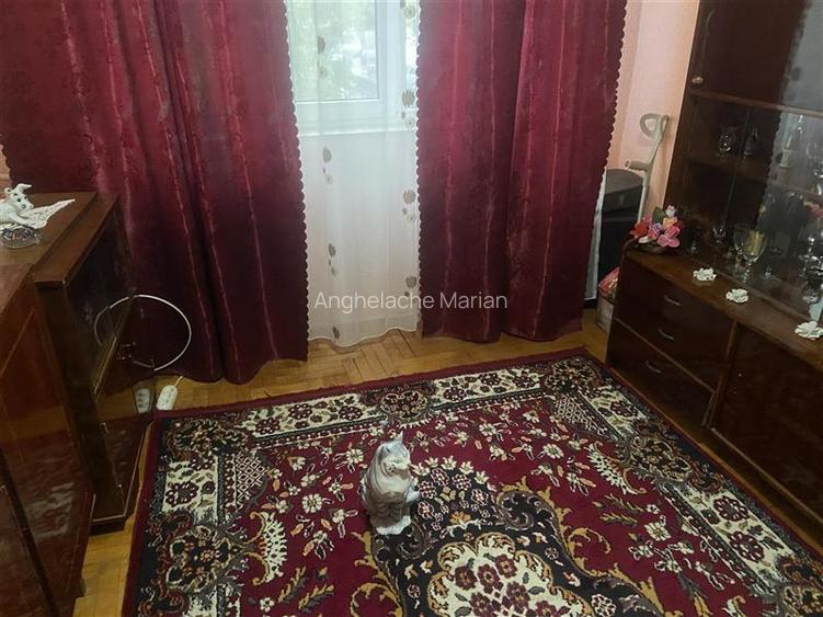 Apartament 2 camere de vanzare in Focsani , cartier Gara , etaj 1 4 , liber