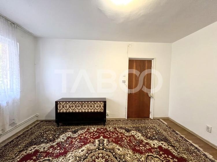 Apartament cu 2 camere decomandat, mobilat în Mărăști