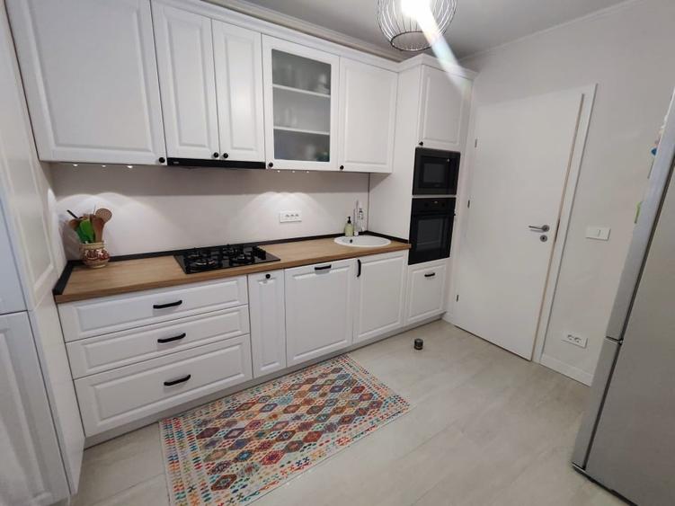 Apartament cu 2 camere decomandat, mobilat în Aradului