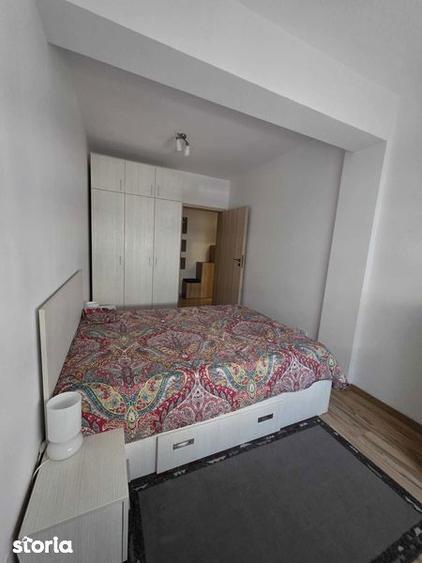 Apartament cu 2 camere semidecomandat, mobilat în Central