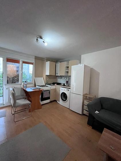 Apartament cu 2 camere semidecomandat în Tudor Vladimirescu