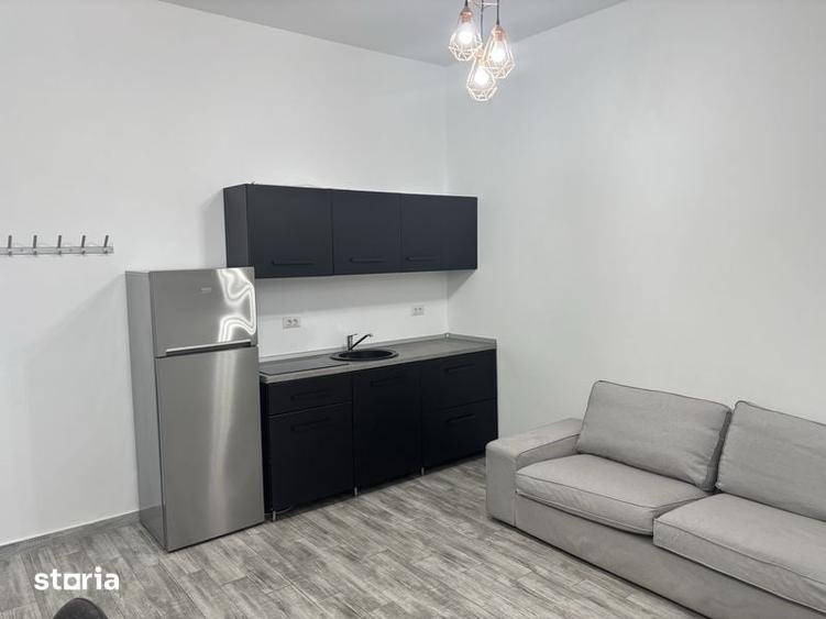 Teren de 3700 mp, în Central