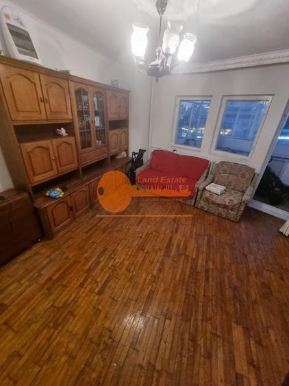Apartament cu 3 camere in zona Crangasi - 2