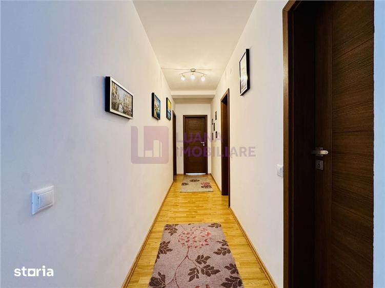 Apartament cu 3 camere decomandat în Ștrand