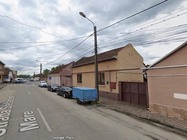 Casă cu 2 camere cu Teren 187 Mp în Central
