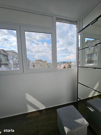 Apartament cu 2 camere decomandat în Calea București