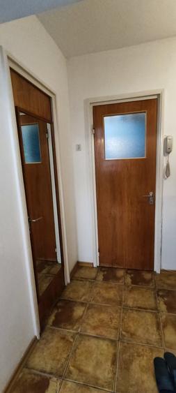 Apartament cu 3 camere decomandat în Tineretului