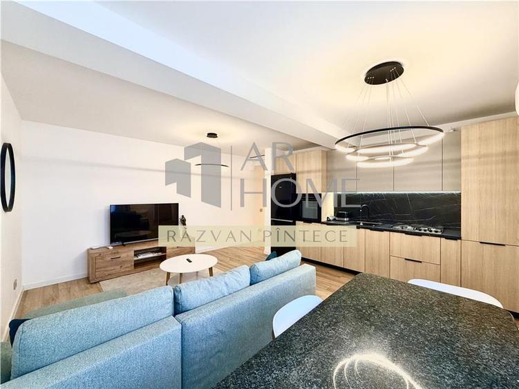 Apartament cu 3 camere decomandat, mobilat în Mărășești