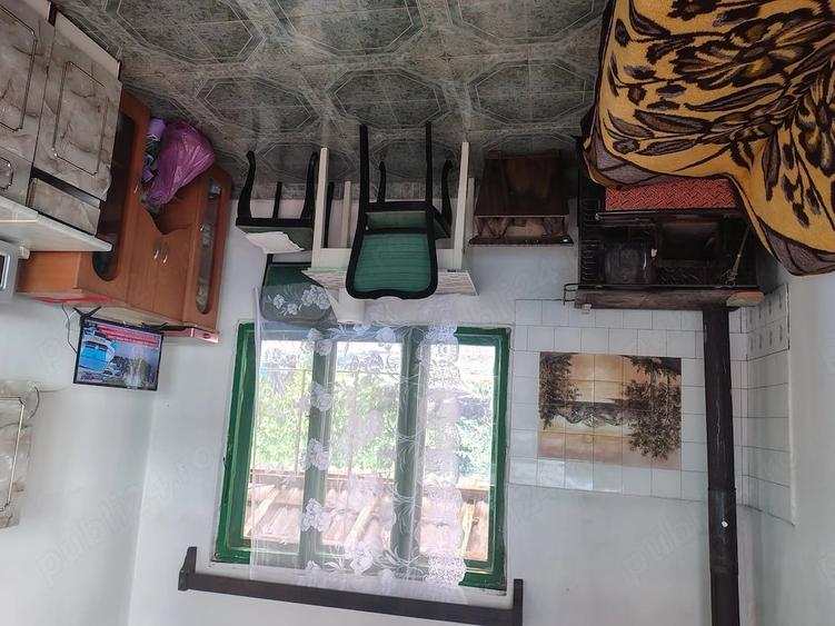 Casă cu 4 camere cu Teren 1700 Mp în Chisindia