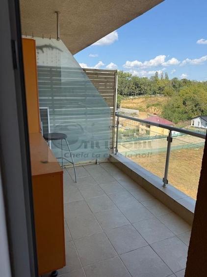 Apartament cu 2 camere semidecomandat în Tătărași