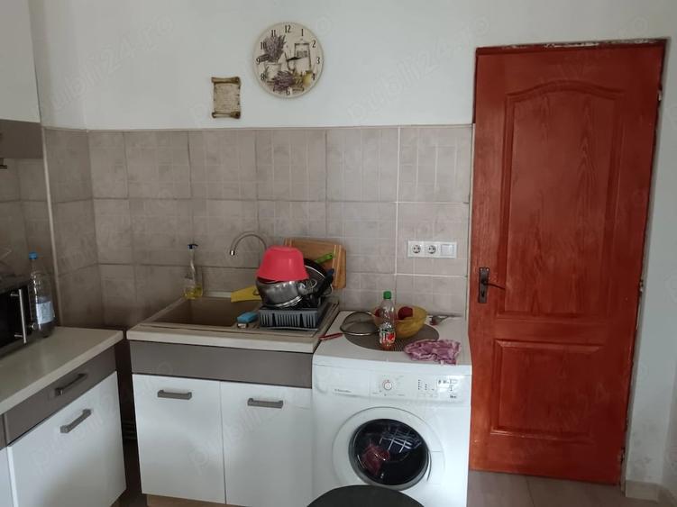 Casă cu 2 camere cu Teren 10 Mp în Lupeni