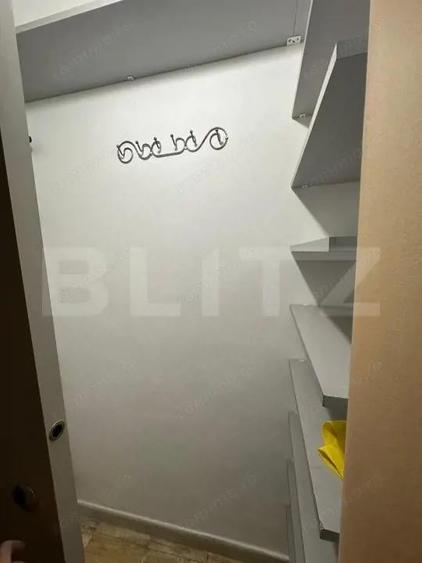 Apartament cu 3 camere semidecomandat în Nord