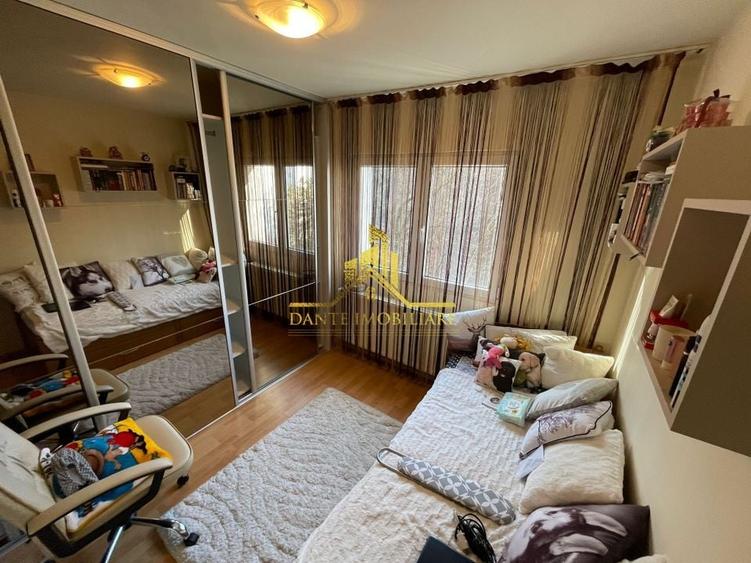 Apartament cu 3 camere semidecomandat, mobilat în Mănăștur — fotografia 2