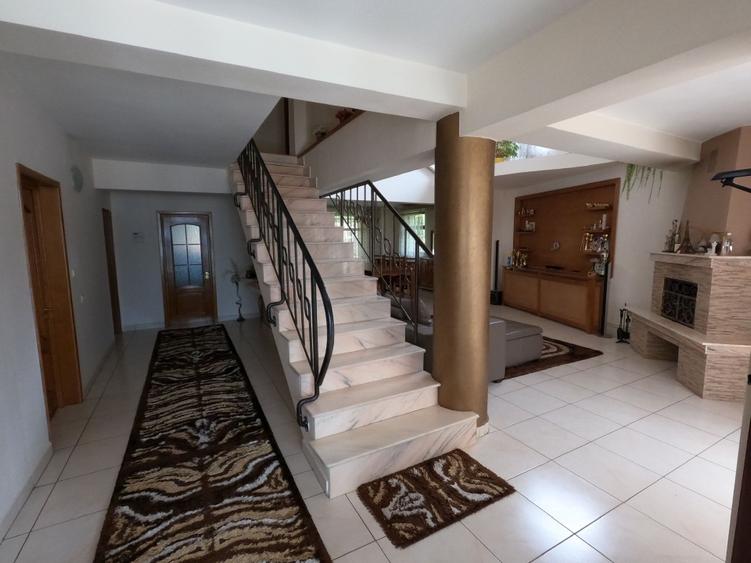 Casă individuală cu 5 camere cu Teren 680 Mp în Găvana