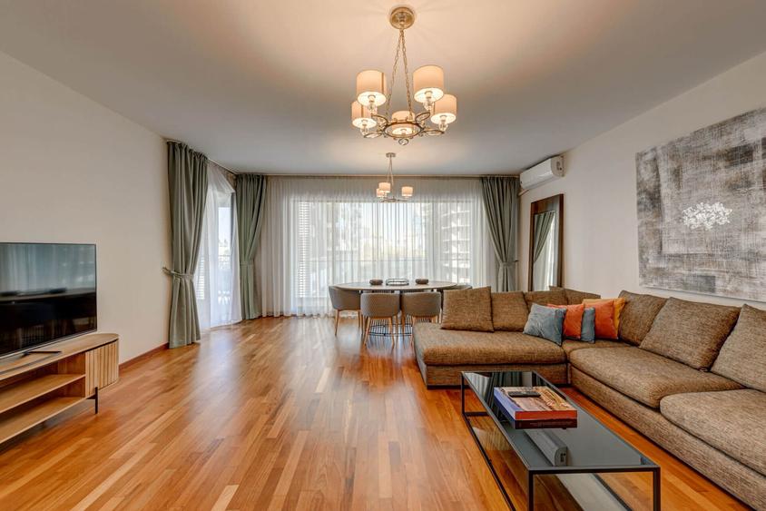 Apartament cu 4 camere decomandat, mobilat în Herăstrău